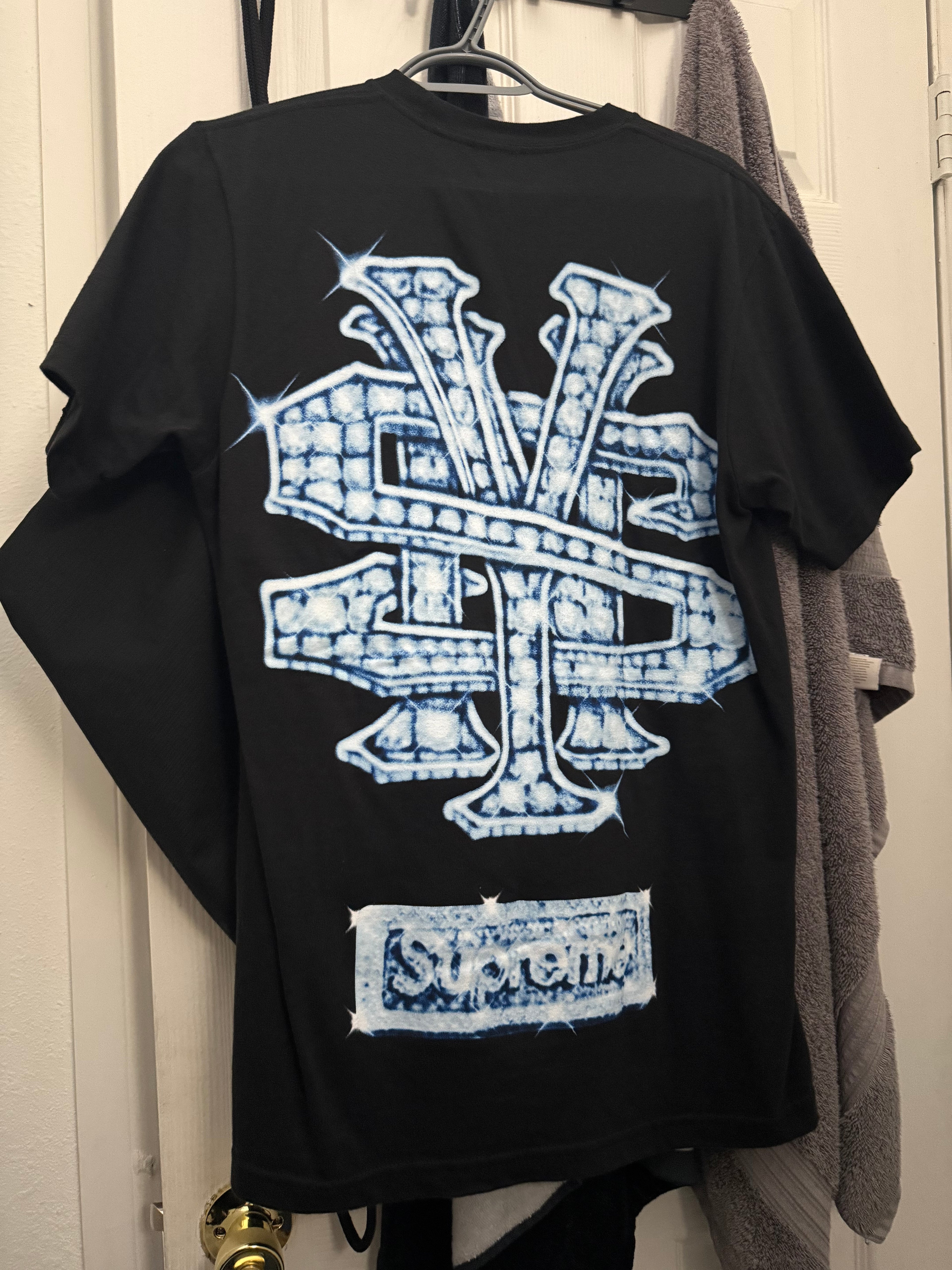 SUPREME BLACK SNOWMAN TEE